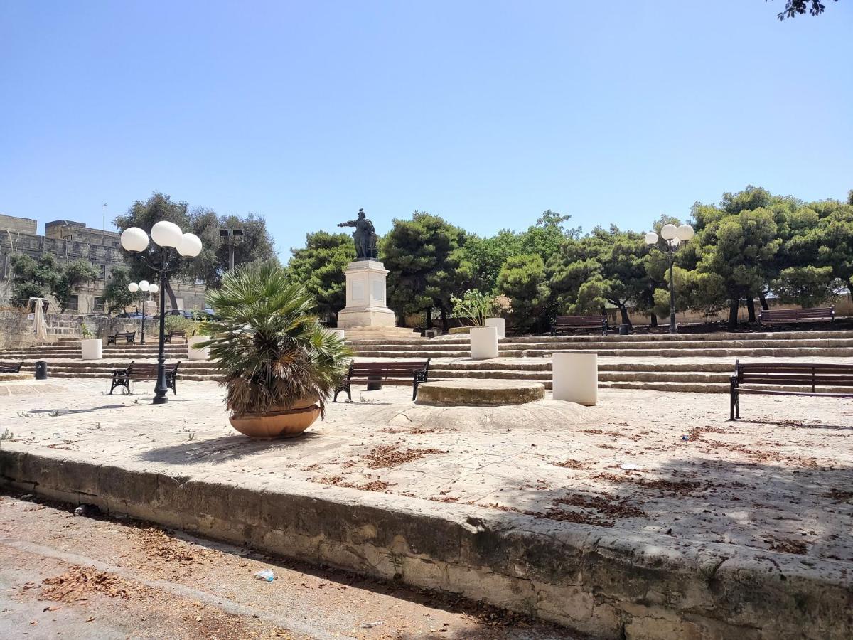 Valletta Door Floriana Eksteriør bilde